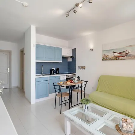 Seaview Americas Адехе